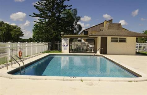 7925 Fairview Drive Tamarac FL 33321