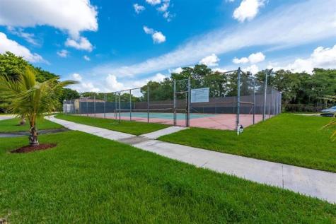 7925 Fairview Drive Tamarac FL 33321