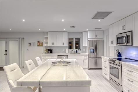 1800 SE Admirals Way Fort Lauderdale FL 33316