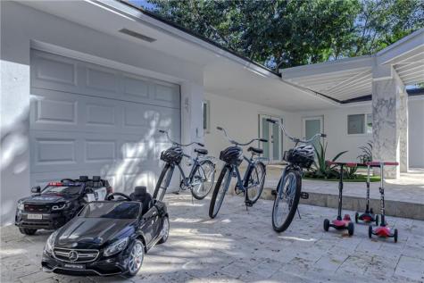 1800 SE Admirals Way Fort Lauderdale FL 33316