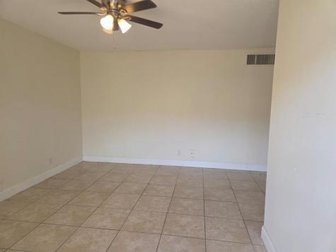 4800 NW 24th Court Lauderdale Lakes FL 33313