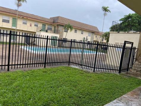 4800 NW 24th Court Lauderdale Lakes FL 33313