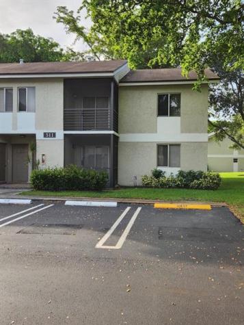 511 Gardens Drive Pompano Beach FL 33069