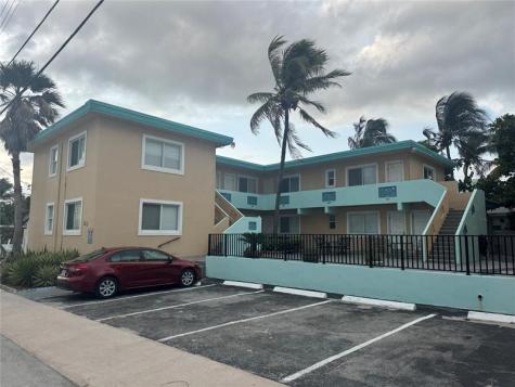 323 Monroe Street Hollywood FL 33019