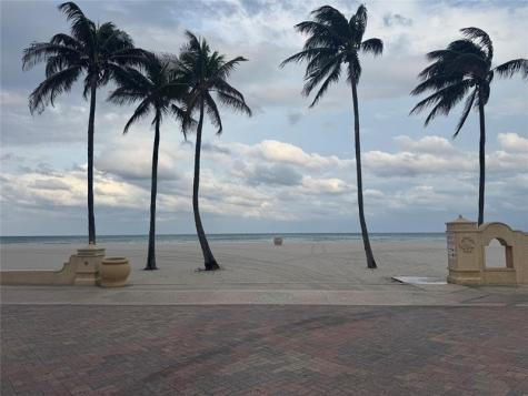 323 Monroe Street Hollywood FL 33019