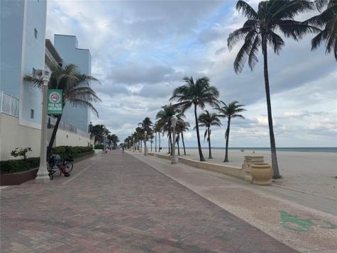 323 Monroe Street Hollywood FL 33019