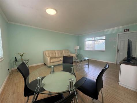 323 Monroe Street Hollywood FL 33019