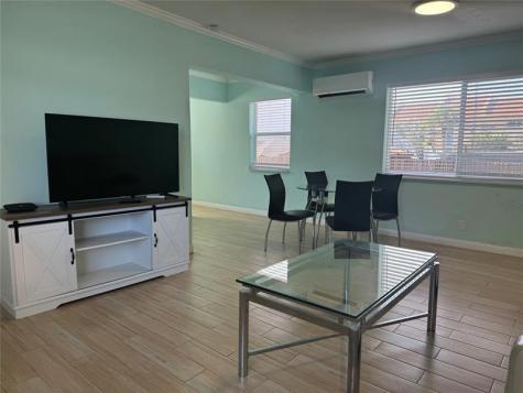 323 Monroe Street Hollywood FL 33019