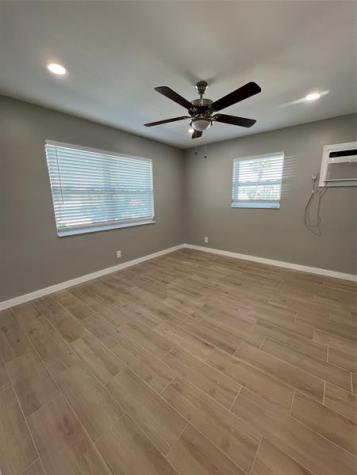 2016 NE 17th Court Fort Lauderdale FL 33305