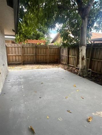 7427 SW 13th Street North Lauderdale FL 33068