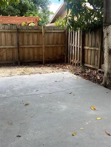 7427 SW 13th Street North Lauderdale FL 33068