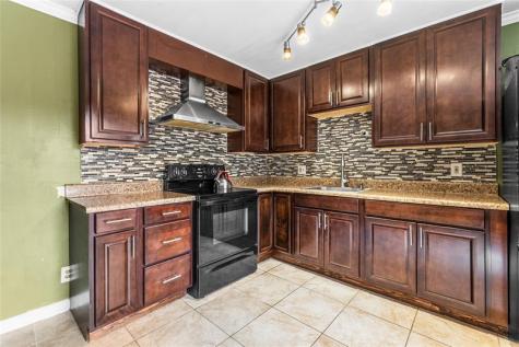 216 Lake Arbor Drive Palm Springs FL 33461
