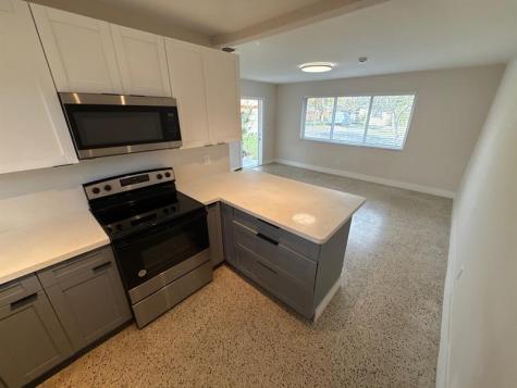 1306 SW 2nd Avenue Dania Beach FL 33004