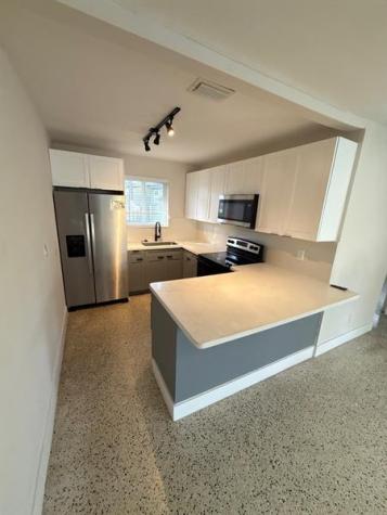 1306 SW 2nd Avenue Dania Beach FL 33004