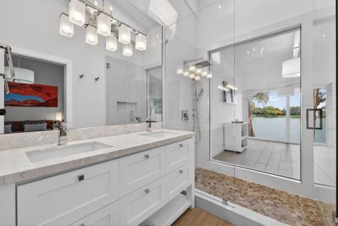 4945 SW 71 Place Miami FL 33155
