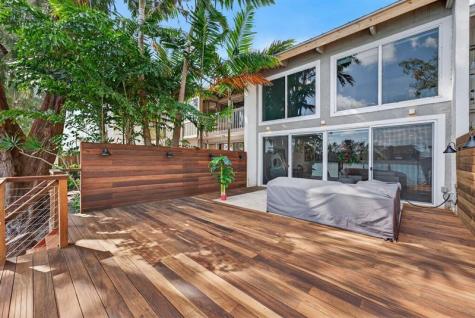 4945 SW 71 Place Miami FL 33155