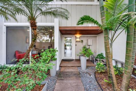 4945 SW 71 Place Miami FL 33155