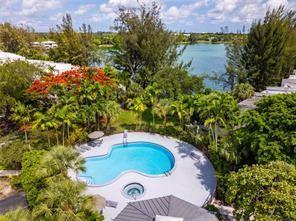 4945 SW 71 Place Miami FL 33155