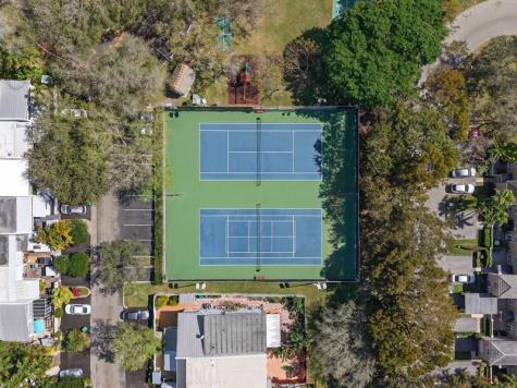 4945 SW 71 Place Miami FL 33155