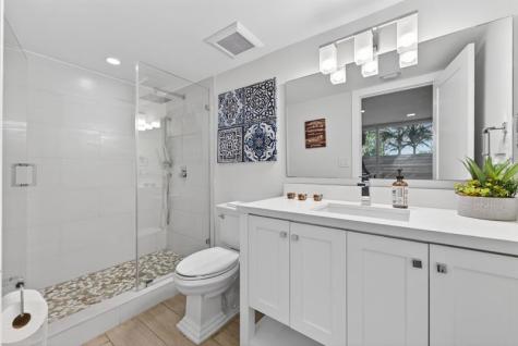 4945 SW 71 Place Miami FL 33155