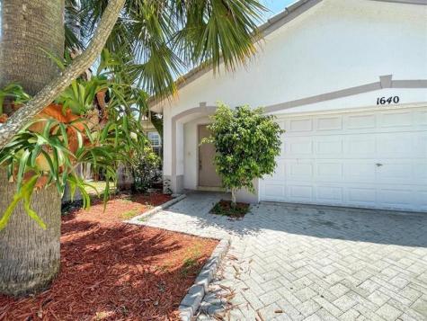 1640 Carriage Brooke Drive Wellington FL 33414
