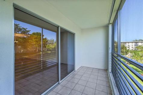 1802 Eleuthera Point Coconut Creek FL 33066
