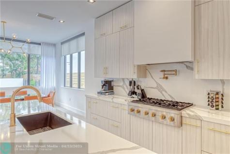 2929 Center Avenue Fort Lauderdale FL 33308