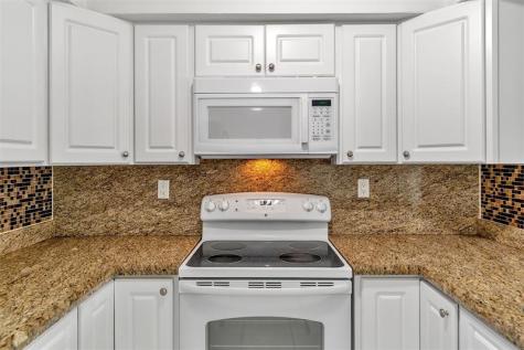 1049 NW 30th Court Wilton Manors FL 33311