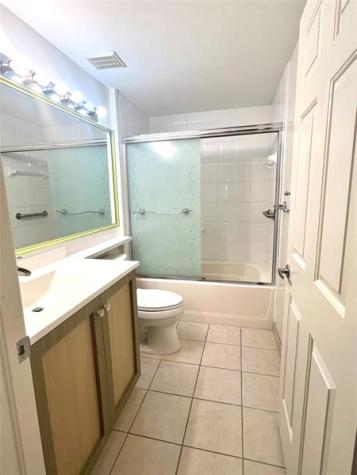 8060 N Nob Hill Road Tamarac FL 33321