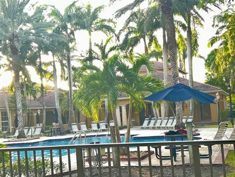 8060 N Nob Hill Road Tamarac FL 33321
