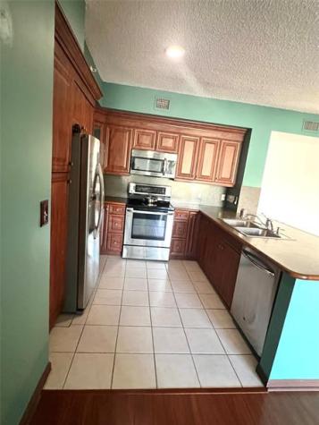 8060 N Nob Hill Road Tamarac FL 33321