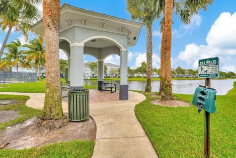 1427 NW 34th Way Fort Lauderdale FL 33311