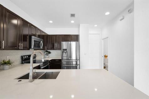 1427 NW 34th Way Fort Lauderdale FL 33311