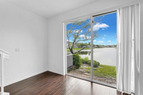 1427 NW 34th Way Fort Lauderdale FL 33311