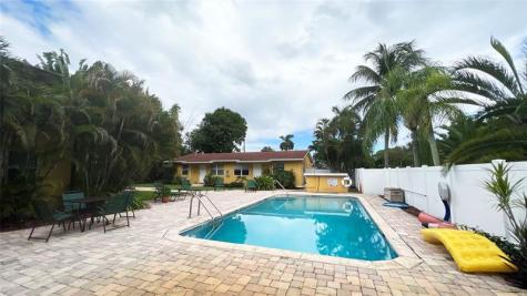 1301 NE 15th Street Fort Lauderdale FL 33304
