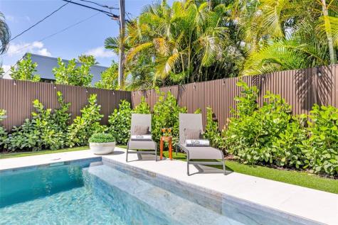 727 NE 17th Way Fort Lauderdale FL 33304