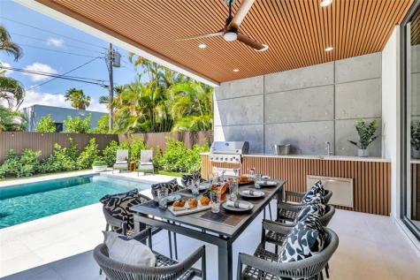 727 NE 17th Way Fort Lauderdale FL 33304