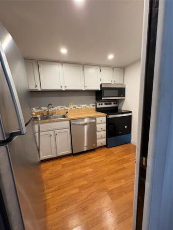3670 Inverrary Drive Lauderhill FL 33319