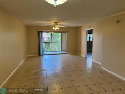 571 SW 142nd Avenue Pembroke Pines FL 33027