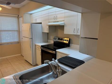 571 SW 142nd Avenue Pembroke Pines FL 33027