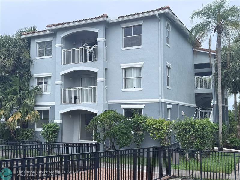9640 NW 2nd Street Pembroke Pines FL 33024