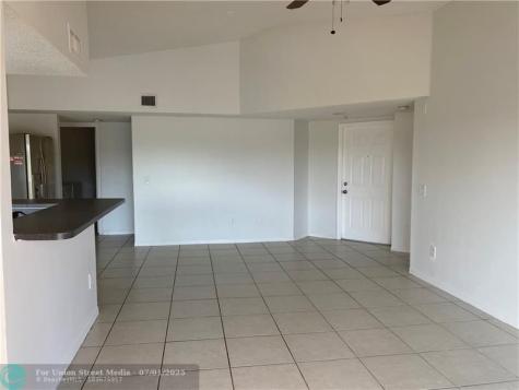 9640 NW 2nd Street Pembroke Pines FL 33024