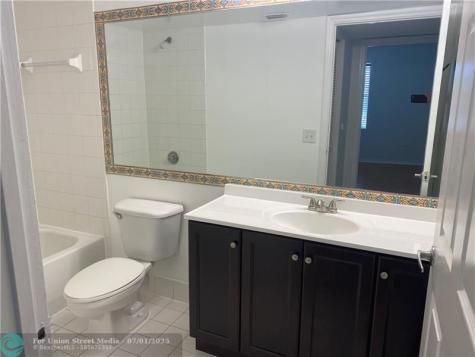 9640 NW 2nd Street Pembroke Pines FL 33024