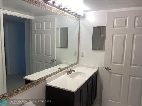 9640 NW 2nd Street Pembroke Pines FL 33024