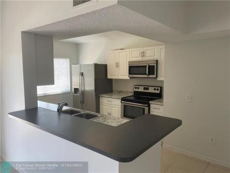 9640 NW 2nd Street Pembroke Pines FL 33024