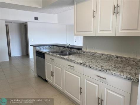 9640 NW 2nd Street Pembroke Pines FL 33024