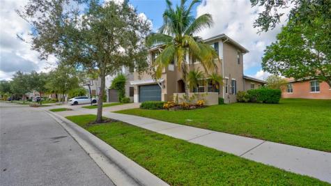 8343 NW 121st Way Coral Springs FL 33076