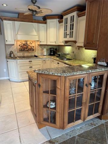 9000 Jacaranda Lane Plantation FL 33324