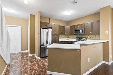 8820 S Isles Circle Tamarac FL 33321