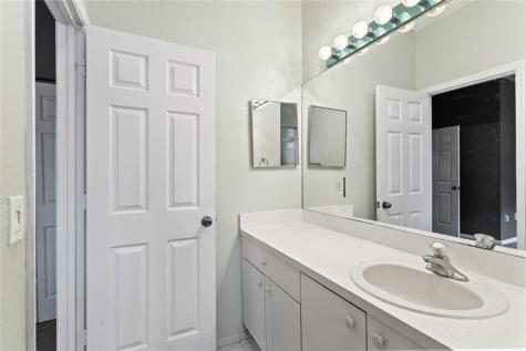 8820 S Isles Circle Tamarac FL 33321